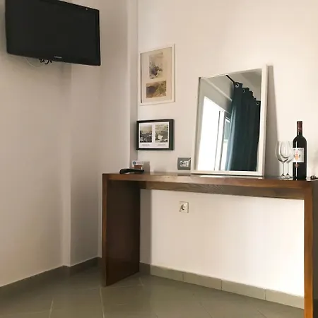 Marino's * Himarë